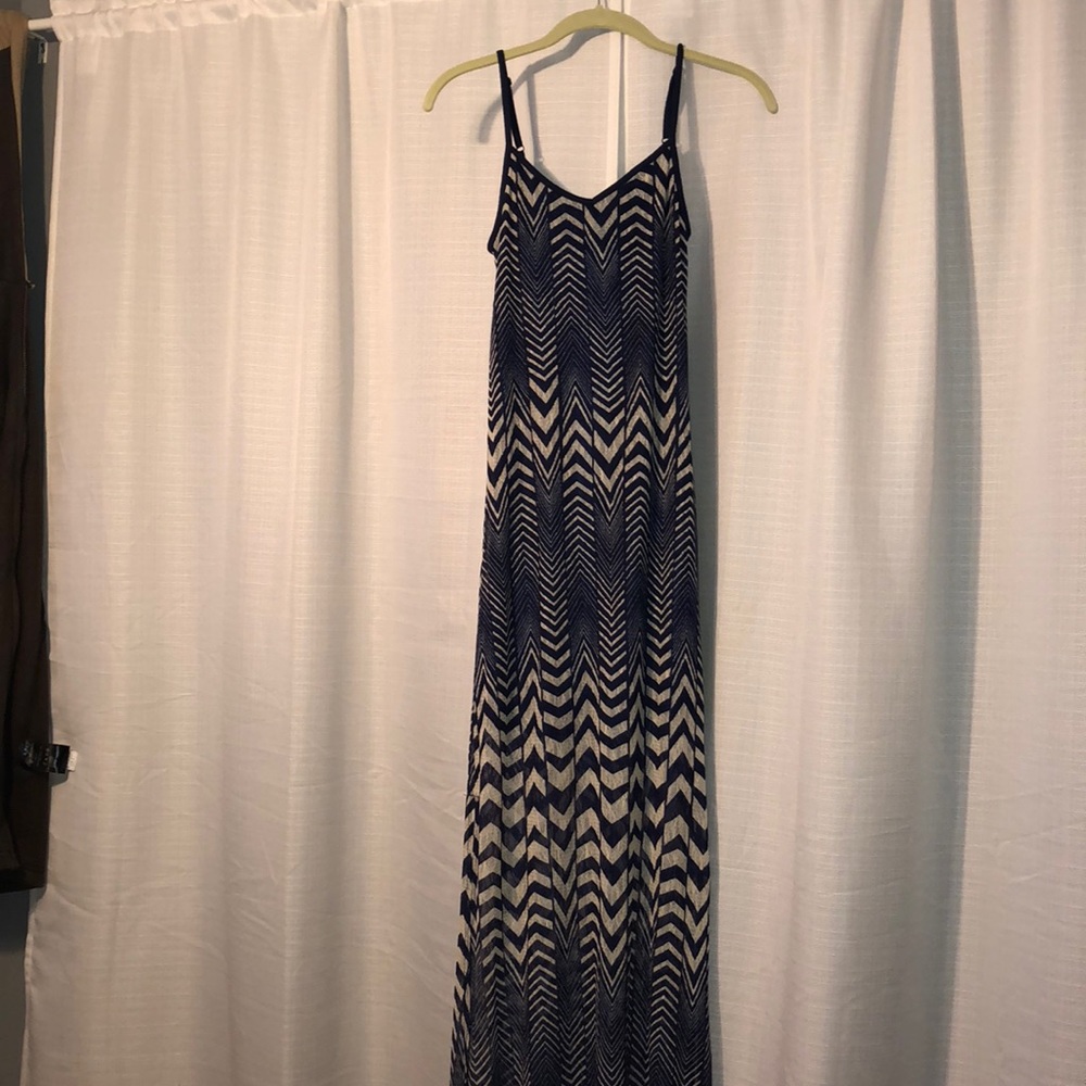 Navy Design Maxi